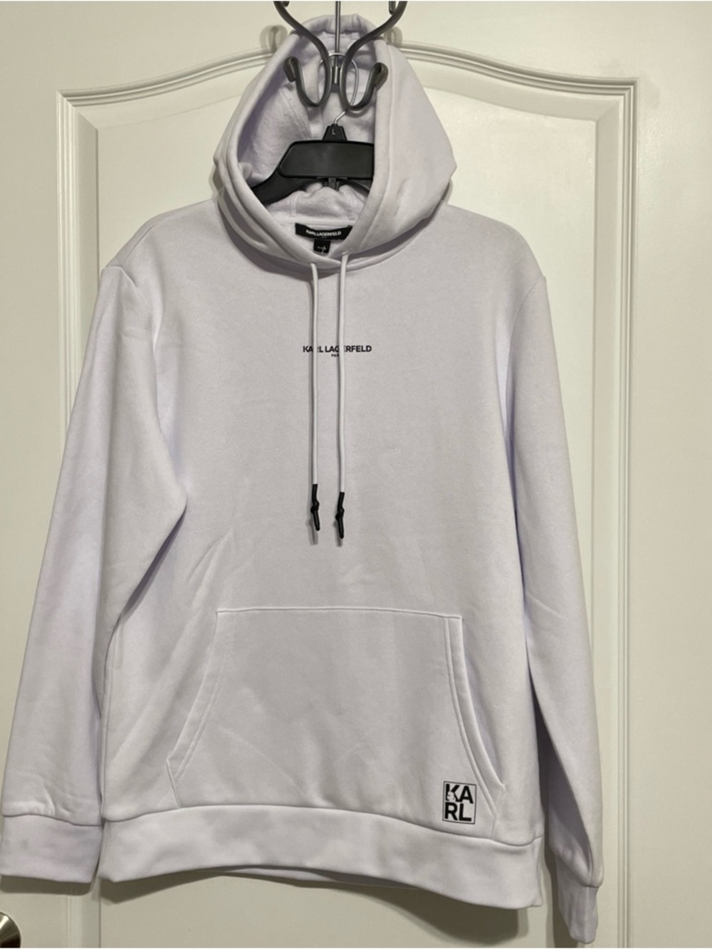 NWT Karl Lagerfeld Paris Logo Patch Hoodie Men Medium White Long Sleeve